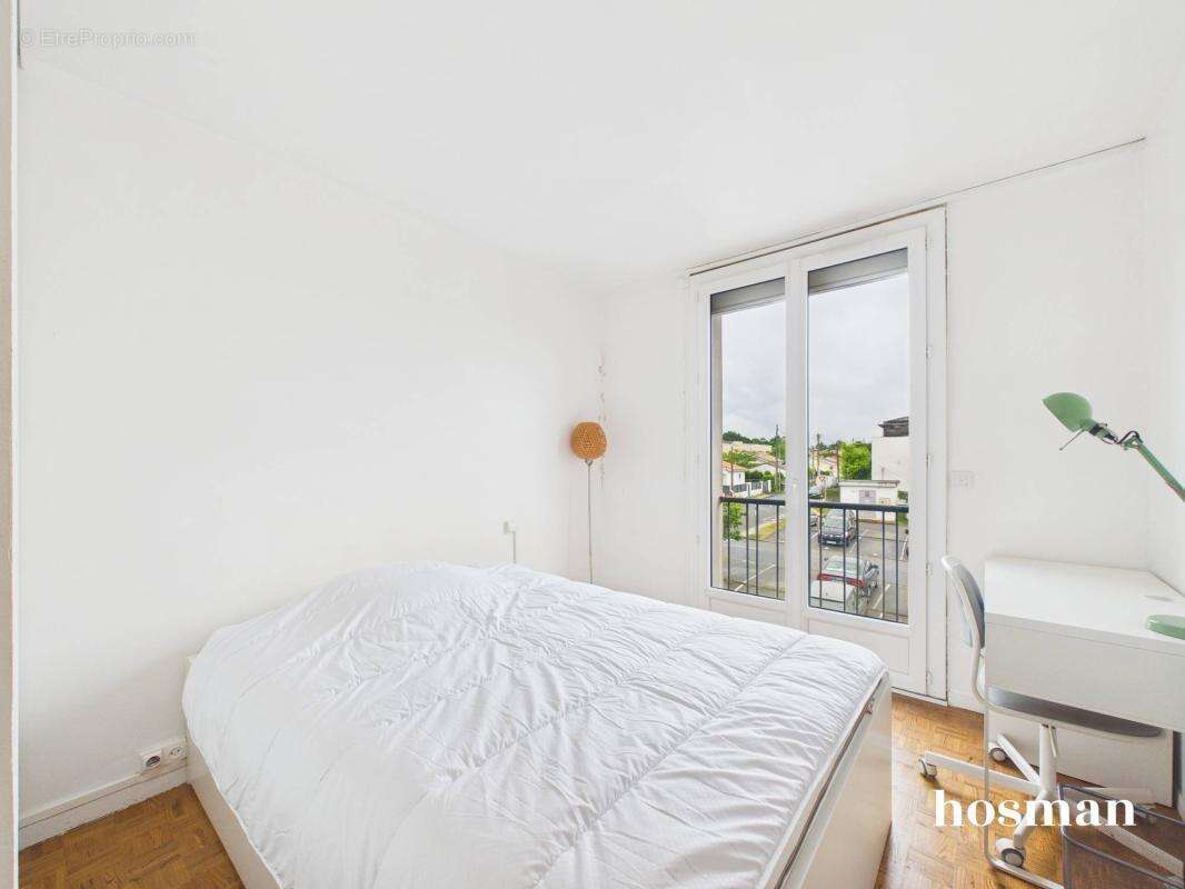 Appartement 5 pièces de 83 m² avec double balcon et parking - Avenue Léon Blum, Pessac - photo 11
