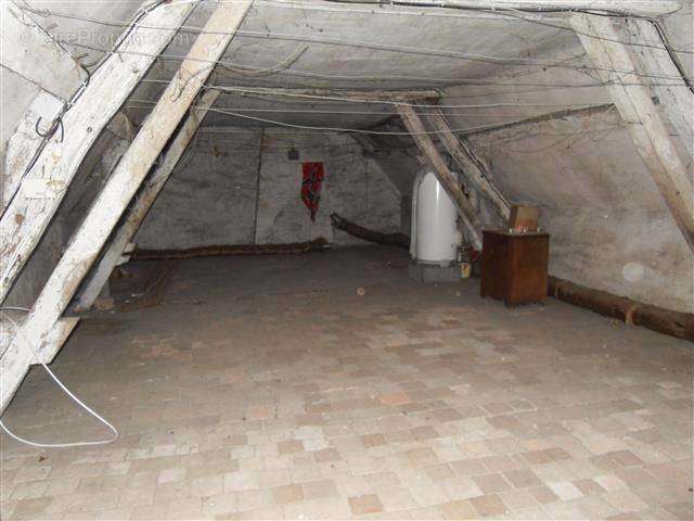 Maison à DROUE-SUR-DROUETTE