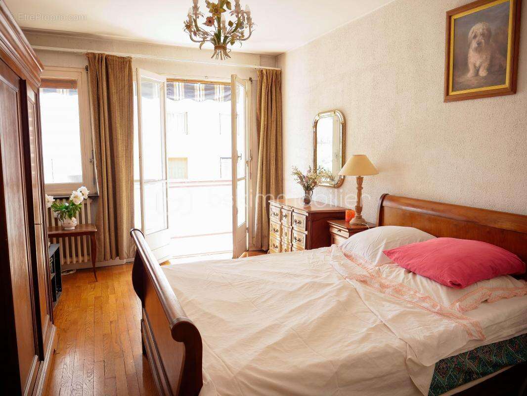 Appartement à AIX-LES-BAINS