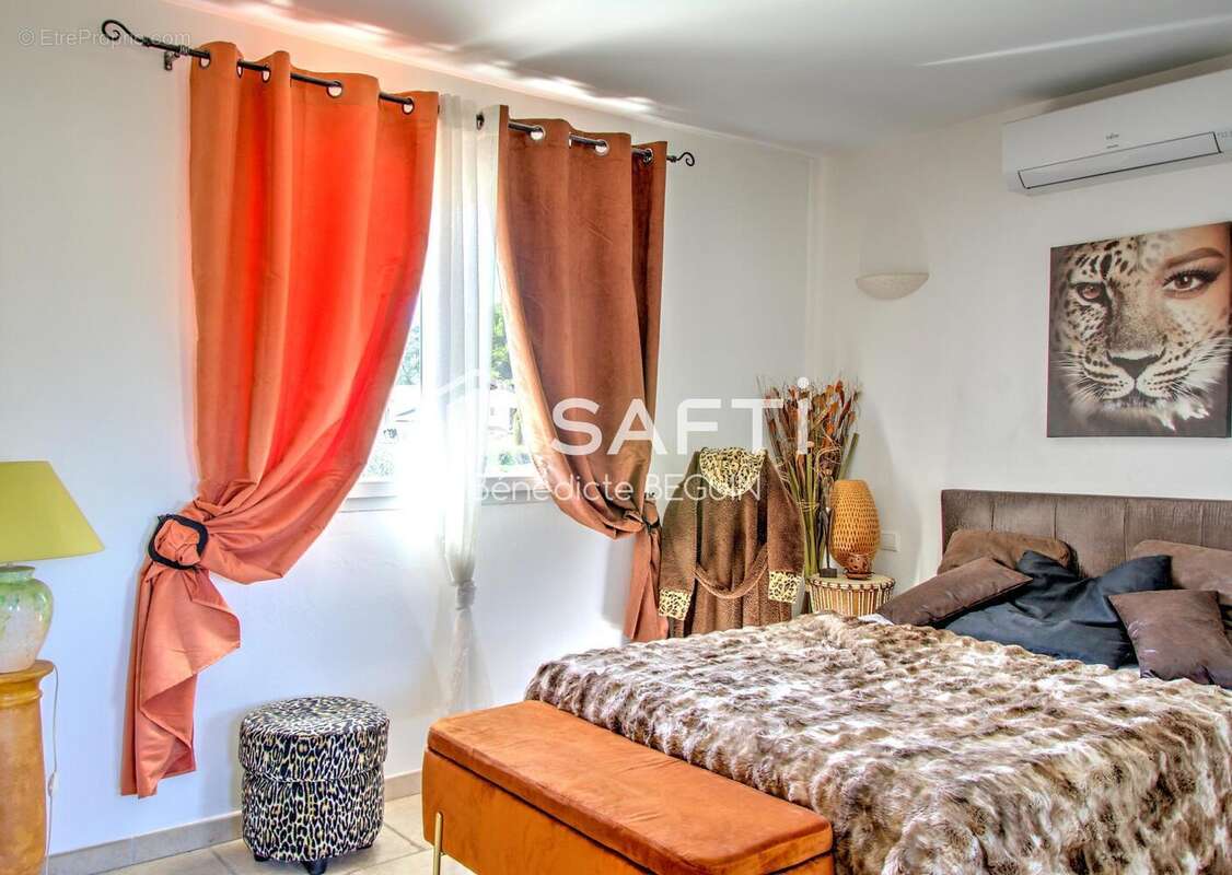 Photo 9 - Maison à MOUANS-SARTOUX