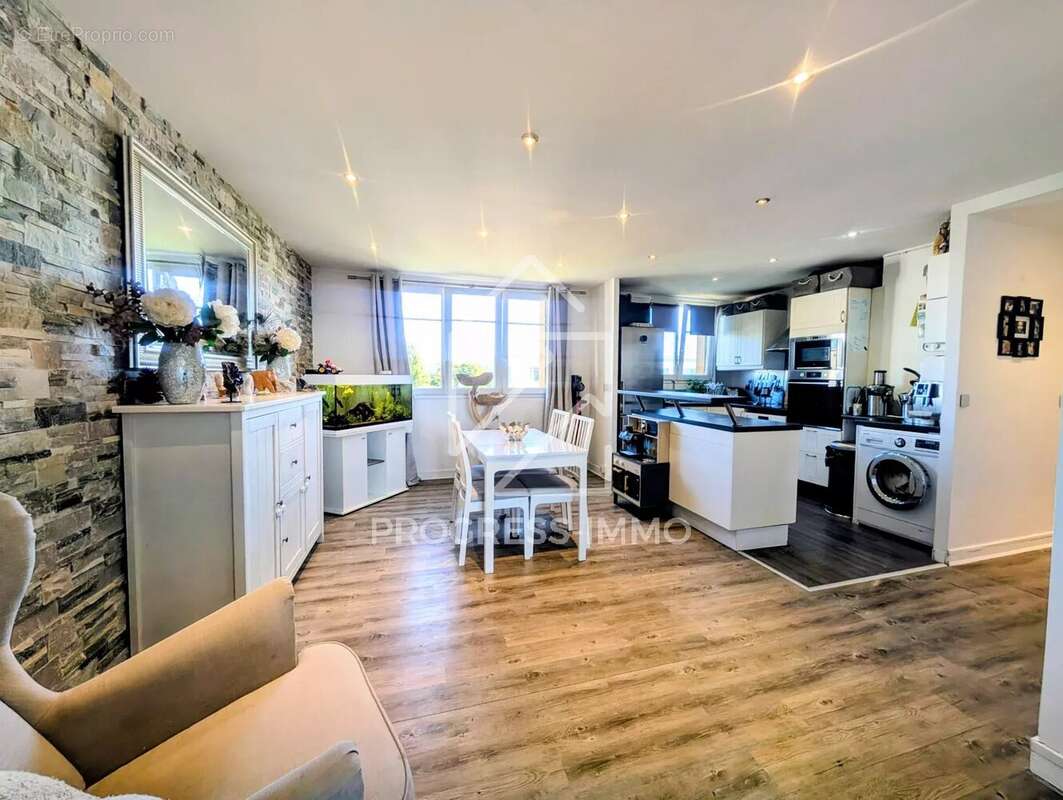 Appartement à CHAMPIGNY-SUR-MARNE