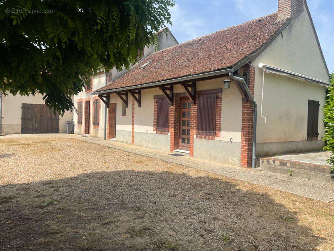 Maison à SAINT-GONDON