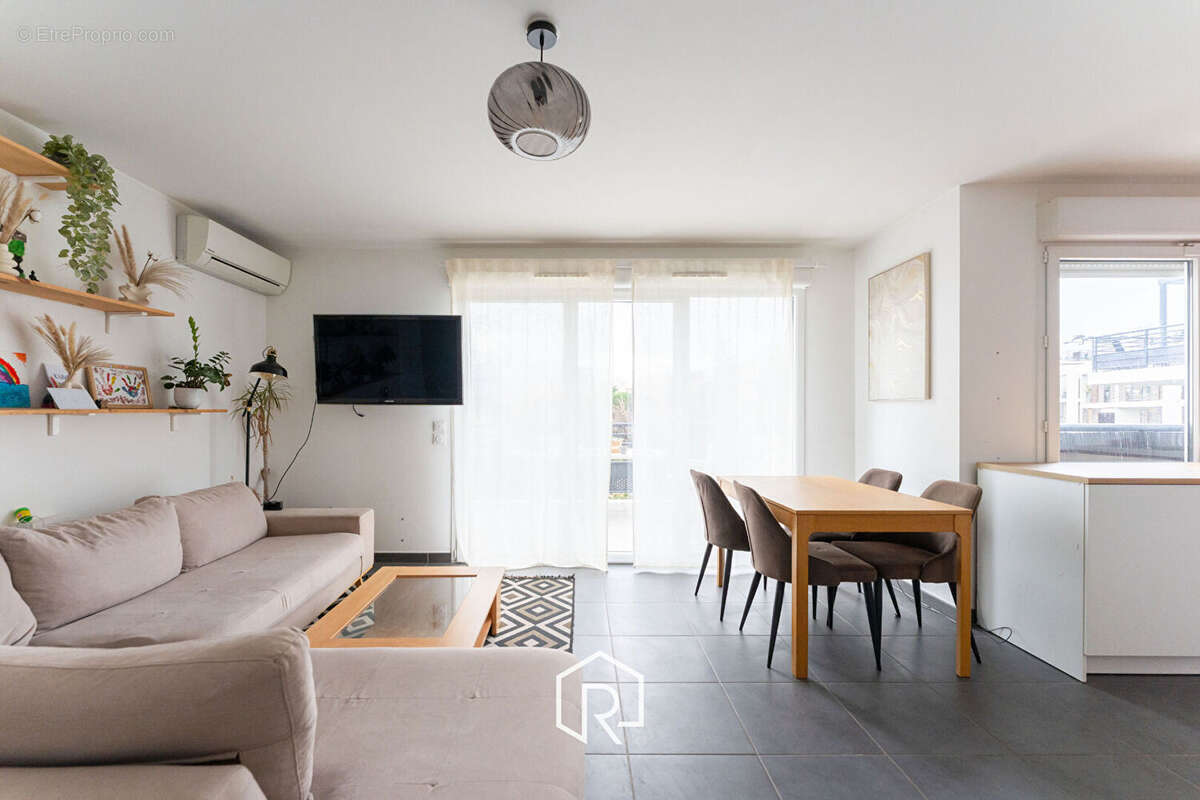 Appartement à MARSEILLE-12E