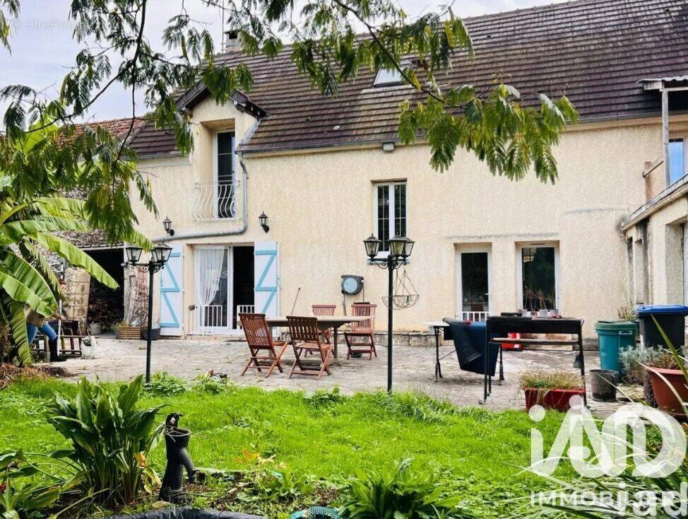 Photo 1 - Maison à LA FERTE-SOUS-JOUARRE