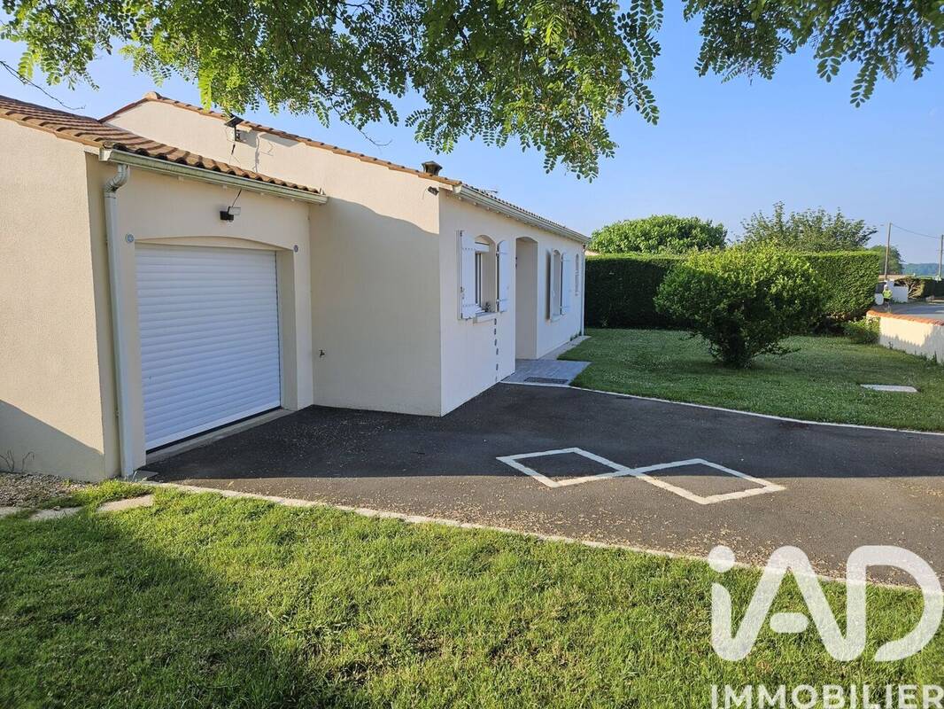 Photo 1 - Maison à SAINT-GEORGES-DES-COTEAUX