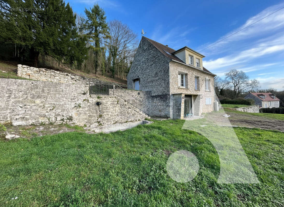 Maison à CREPY-EN-VALOIS