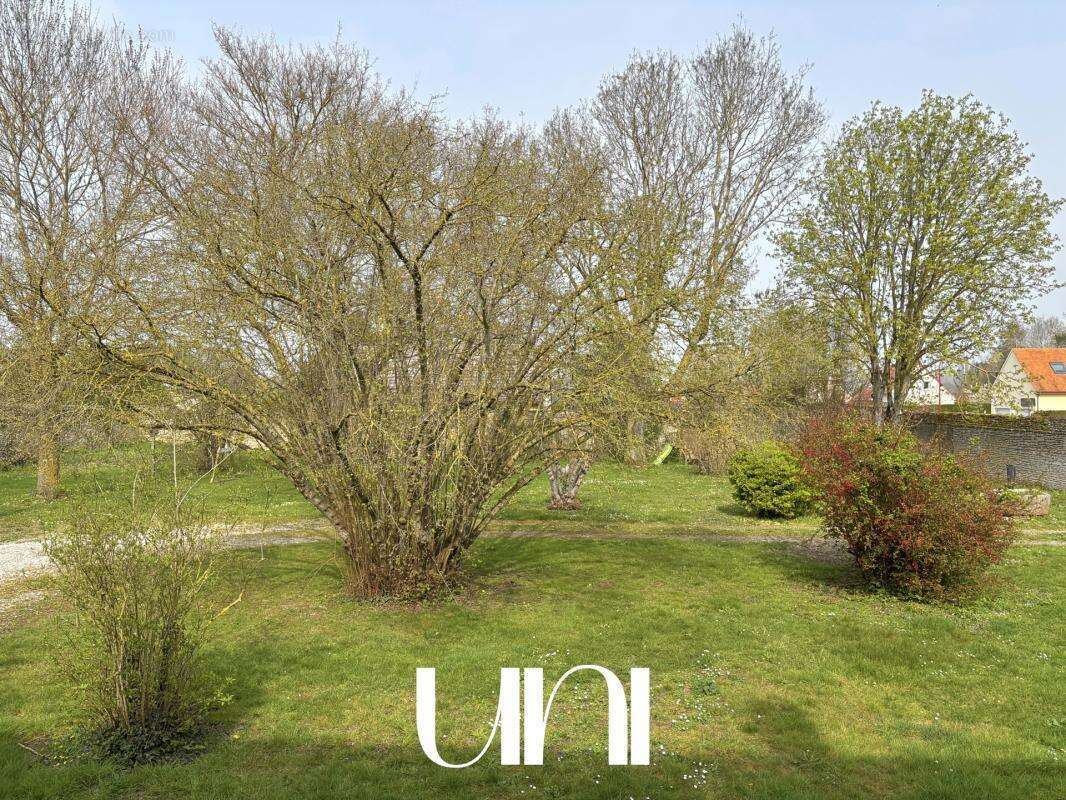 Maison à MEZIDON-CANON