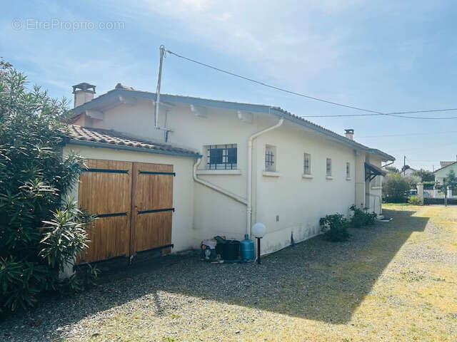 Maison à VIC-EN-BIGORRE