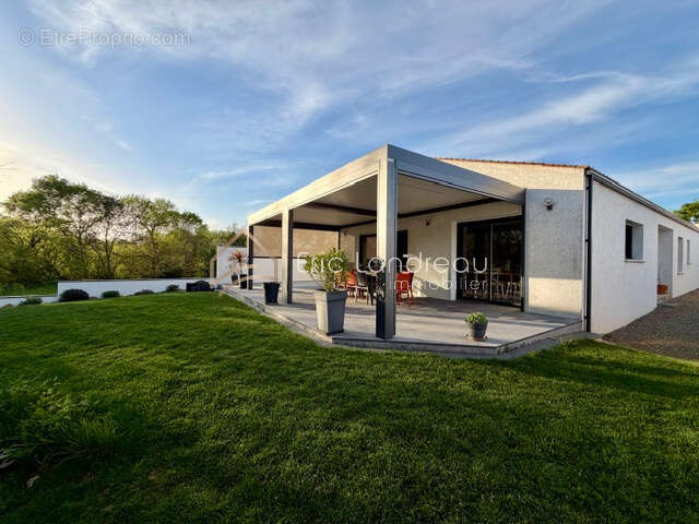 Maison à TALMONT-SAINT-HILAIRE