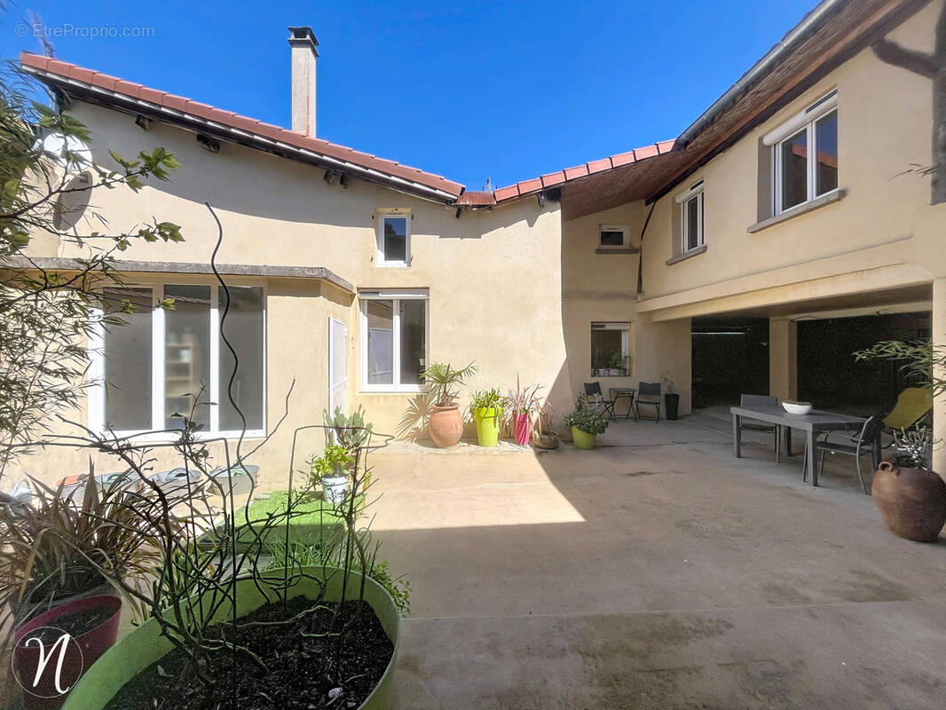 Maison à SOLAIZE