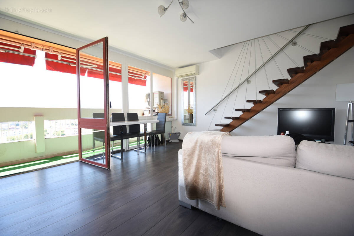 Appartement à MARSEILLE-8E