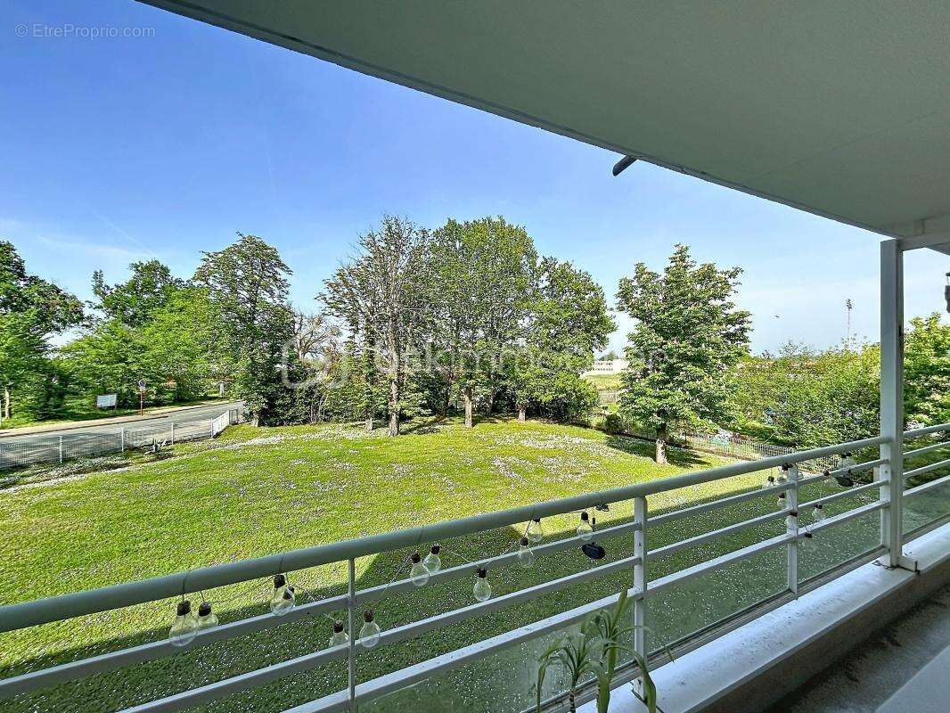 Appartement à CARBON-BLANC