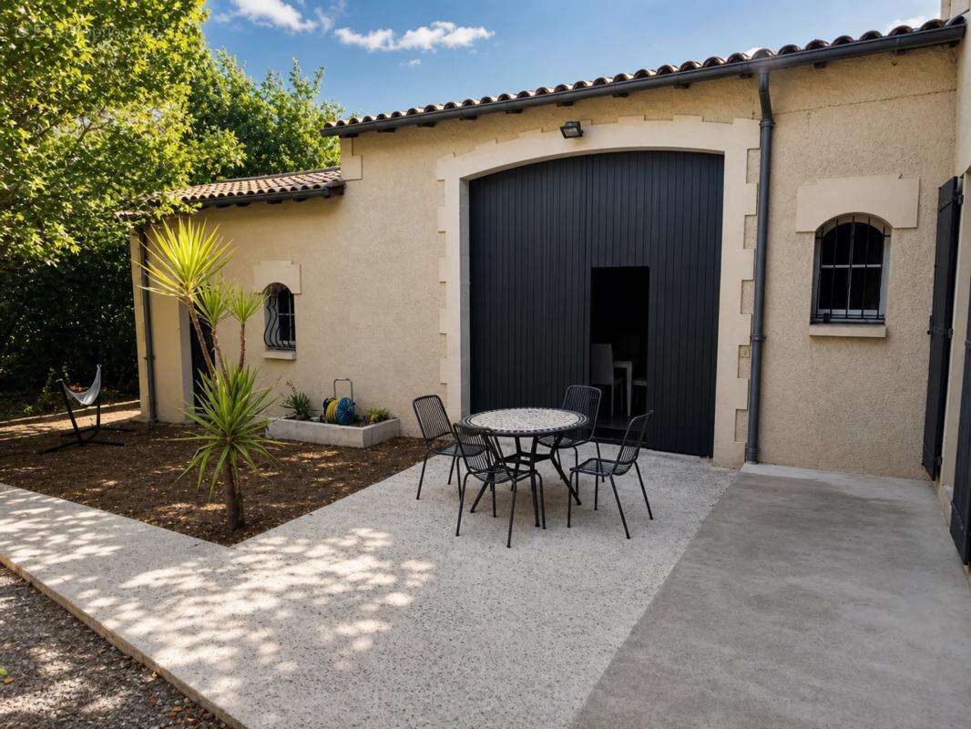 Maison de 9 pièces de 183 m² à Linars - photo 14