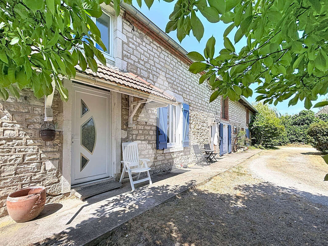 Maison à FRAGNES
