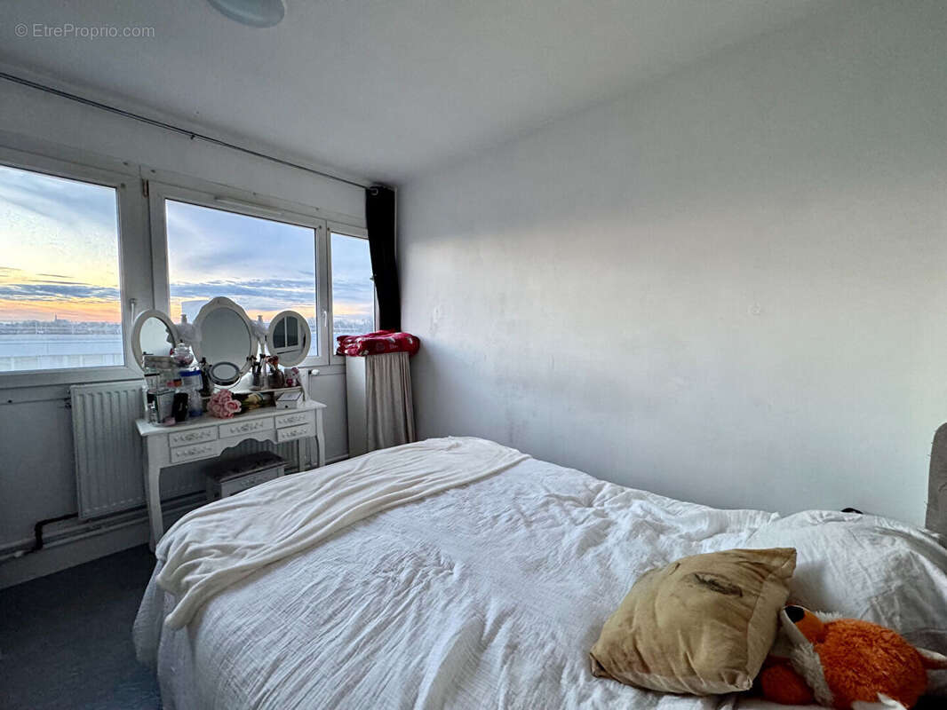 Appartement à MONS-EN-BAROEUL