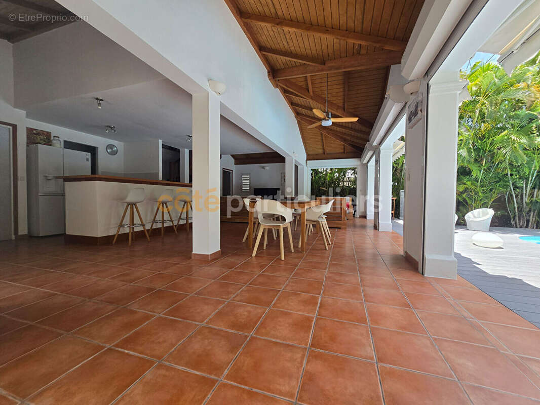 Villa f4 - route touristique saint francois - photo 8