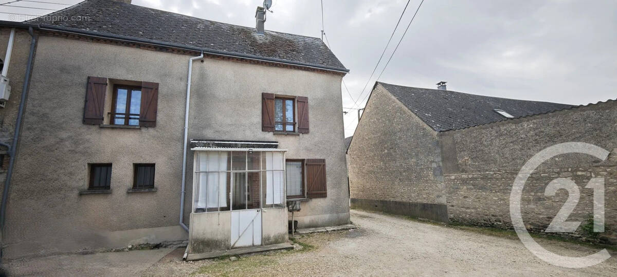 Maison à SANCHEVILLE