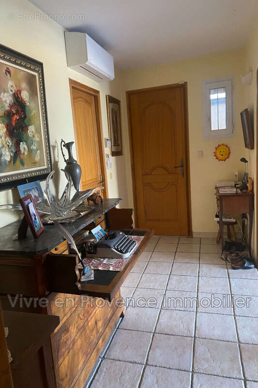 Maison à SAINT-SATURNIN-LES-AVIGNON