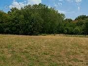 Terrain à MARCILLAC-SAINT-QUENTIN