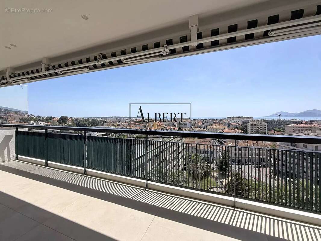 Appartement à CANNES