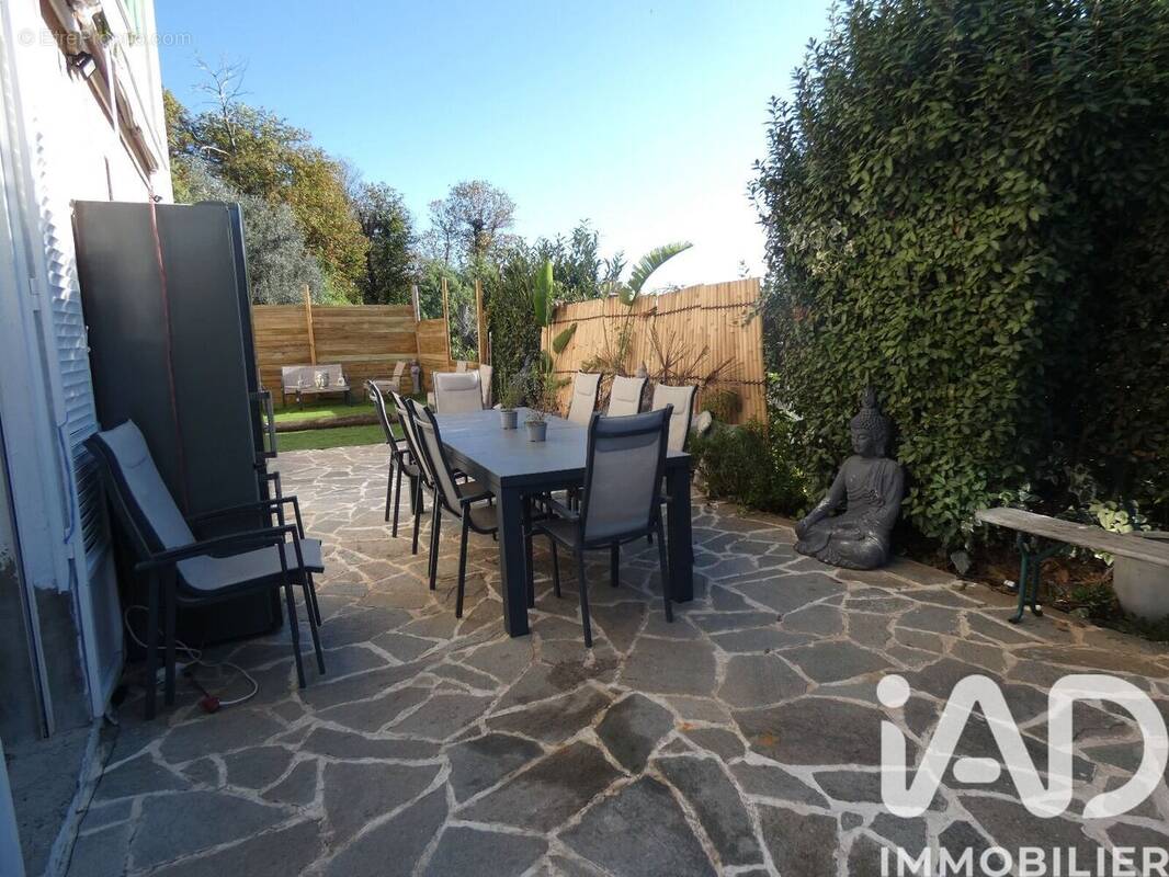 Photo 1 - Appartement à BERRE-LES-ALPES