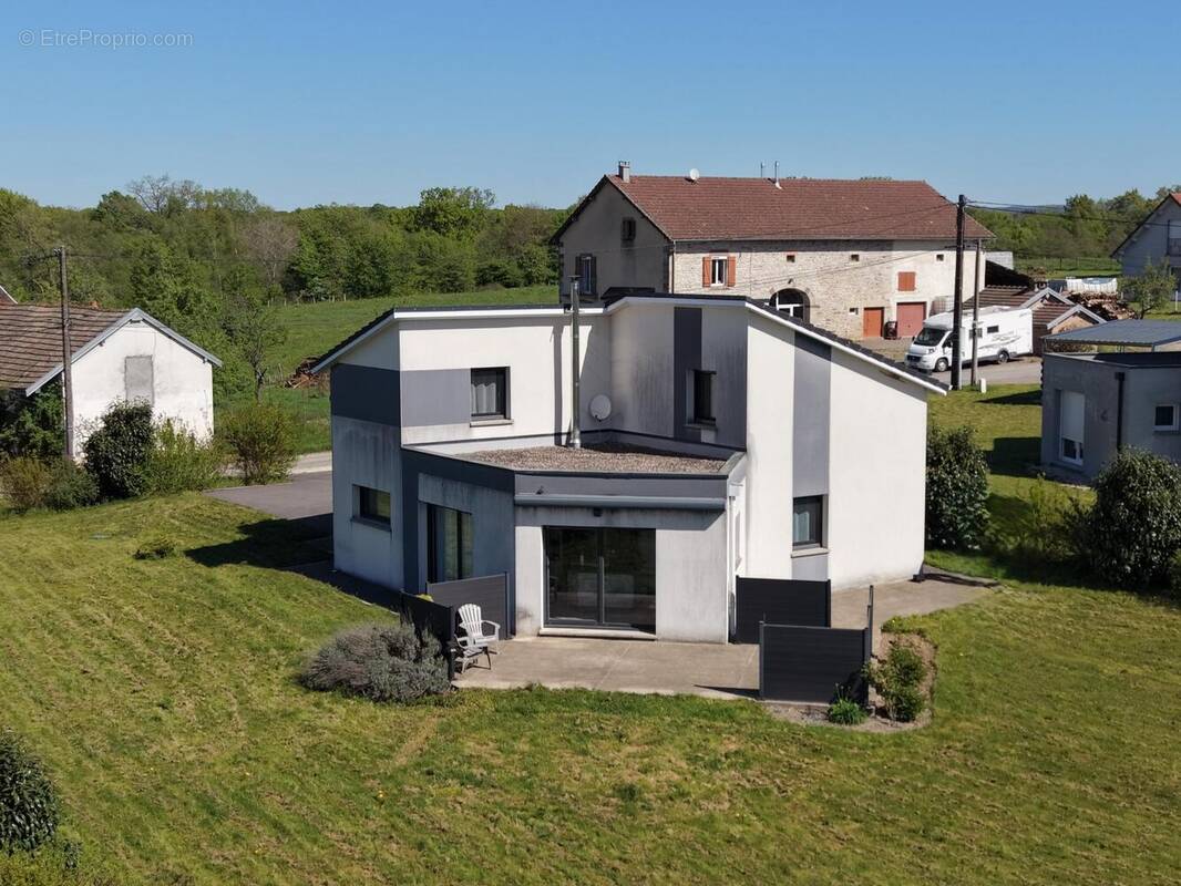 Photo 1 - Maison à FRANCHEVELLE