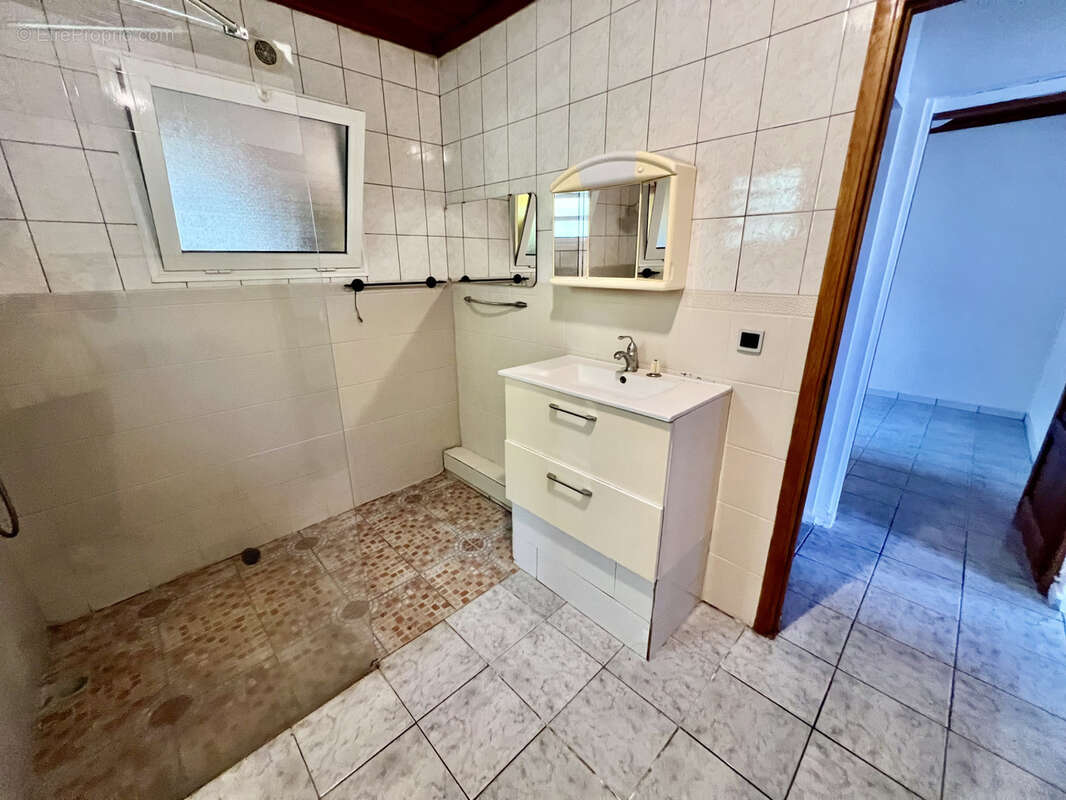 Maison à PETITE-ILE