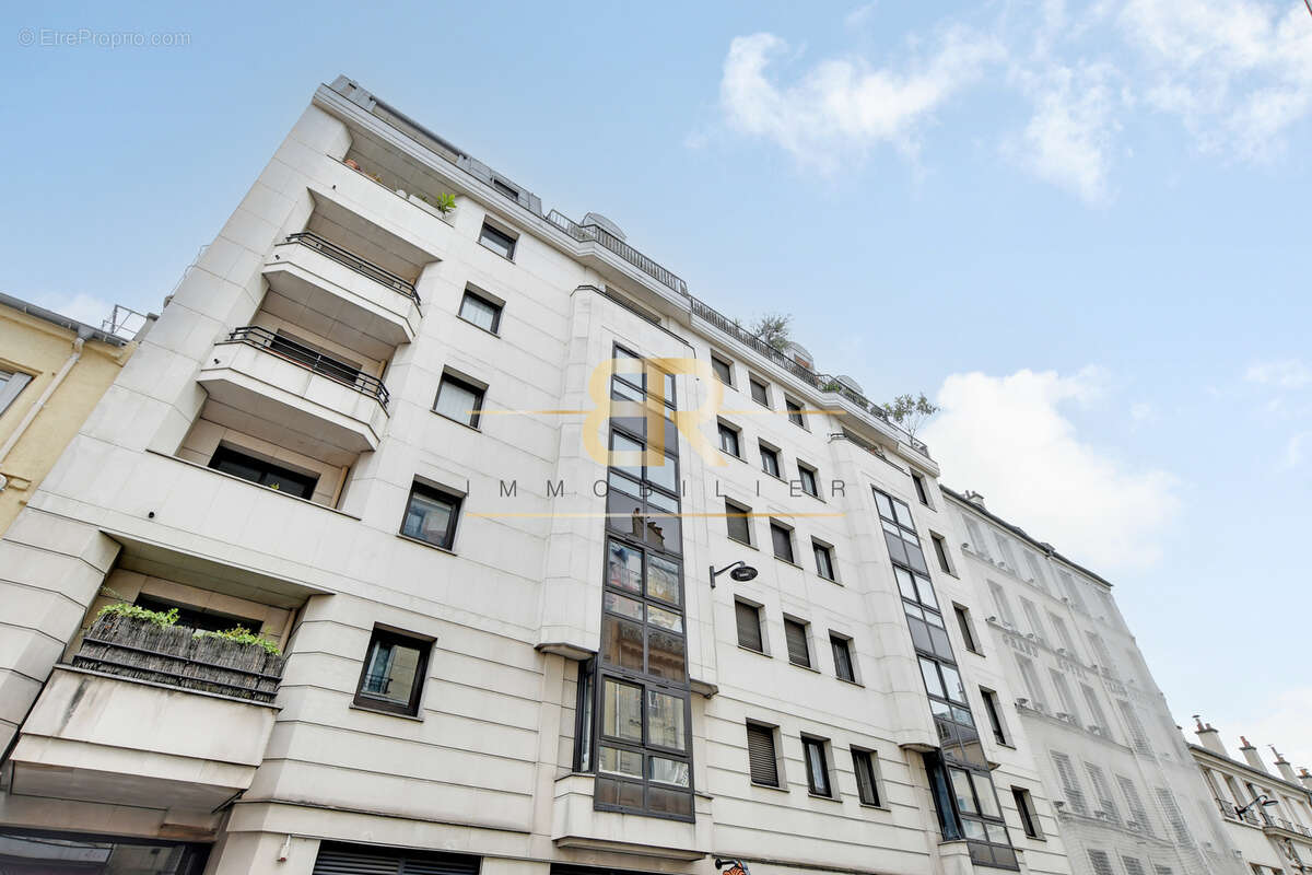 Appartement à PARIS-18E