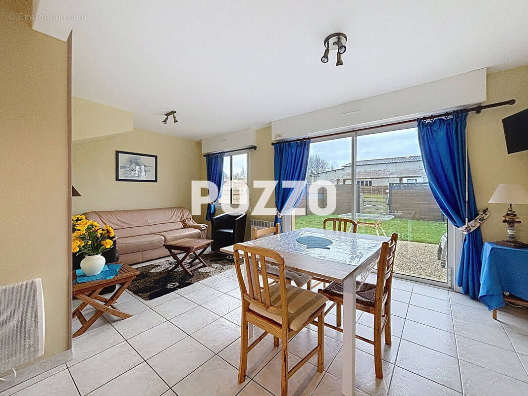 Maison à AGON-COUTAINVILLE