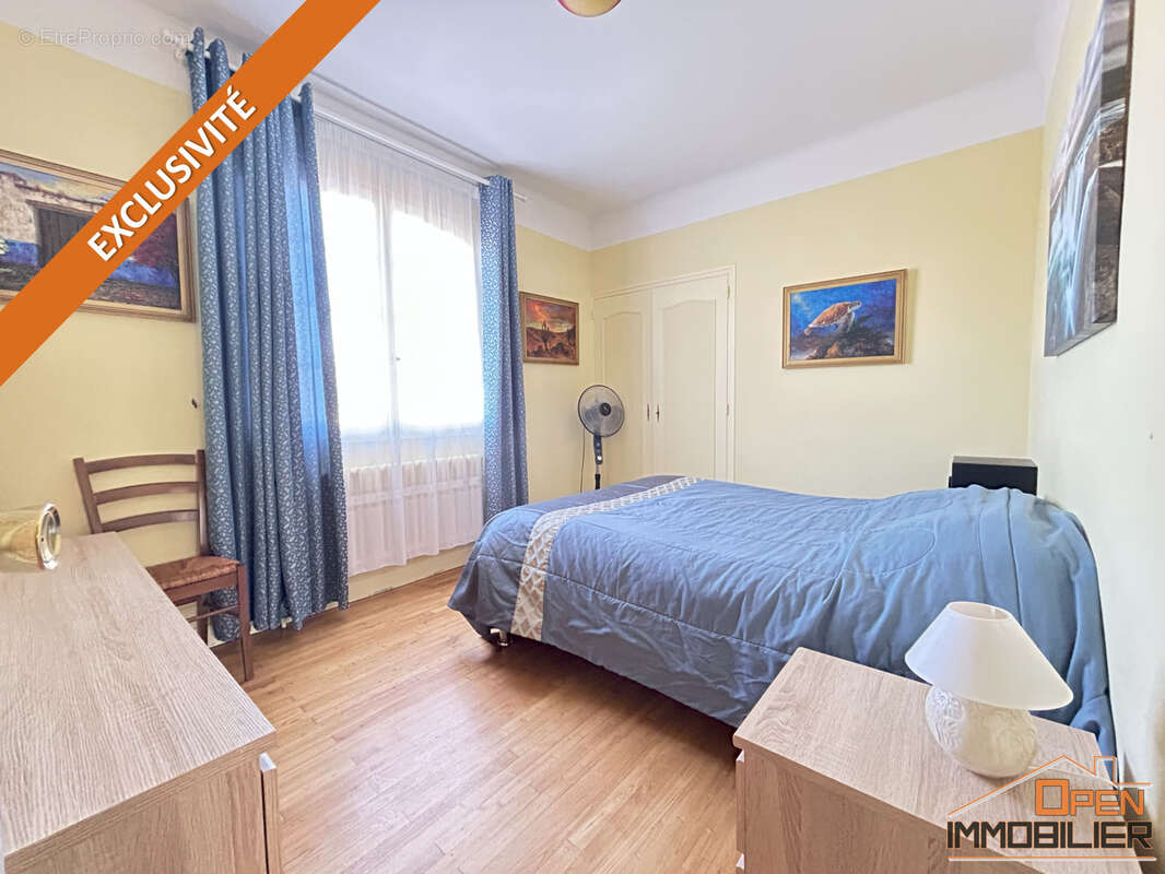 Maison à SAINT-JULIEN-DE-LAMPON