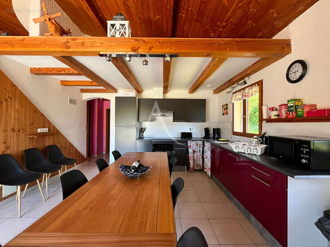 Maison de charme de 218 m² ? 3 logements ? Activité gîte en cours ? Terrain 2250 m² - photo 4