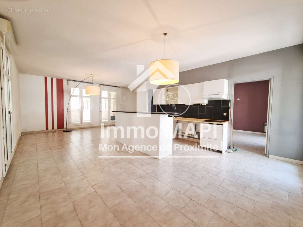 Montpellier - Beaux-Arts - Grand T5 de 128m2 avec terrasse de 15m2 et parking - photo 3