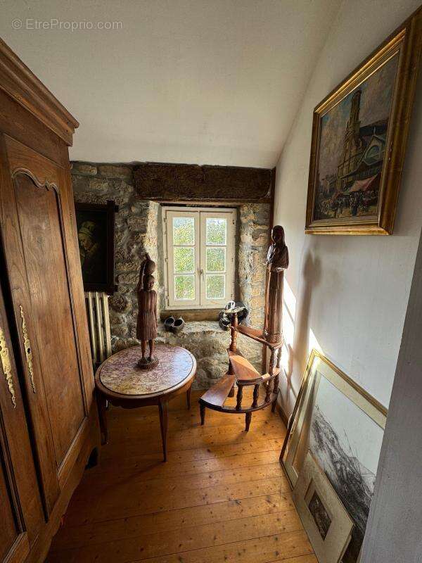 Maison à LAMPAUL-PLOUARZEL