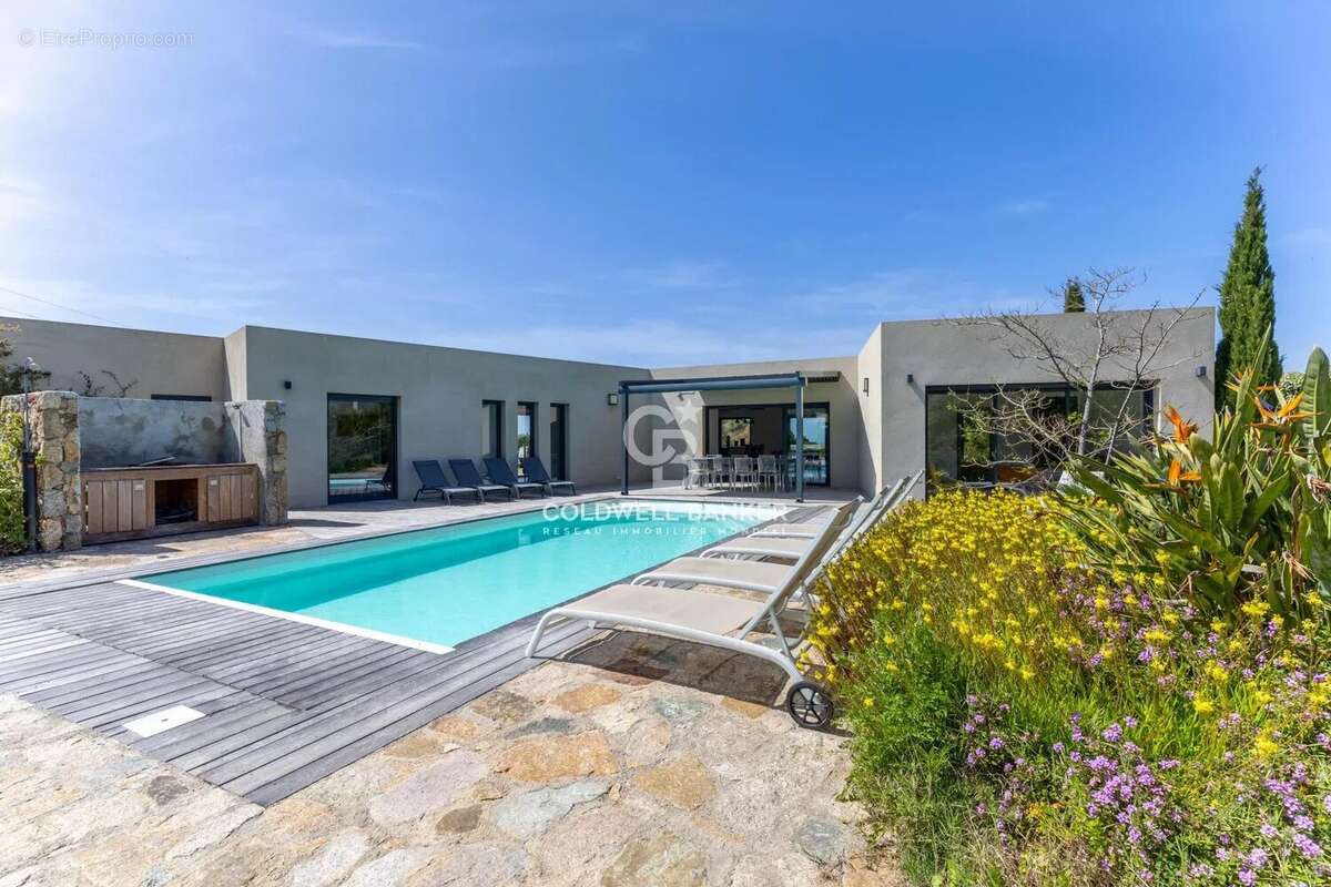 Maison à CHATEAUGIRON