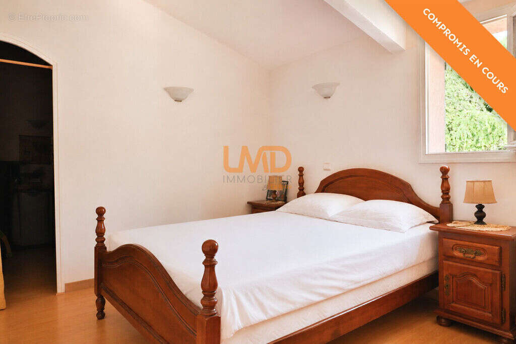 Saint Maximin la Sainte Baume: villa T7 de 155m2 sur terrain 290 - photo 12