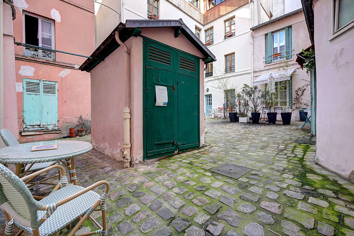 Appartement à PARIS-18E