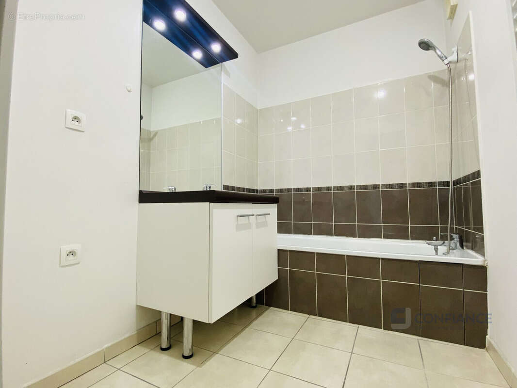 Appartement à VILLEURBANNE