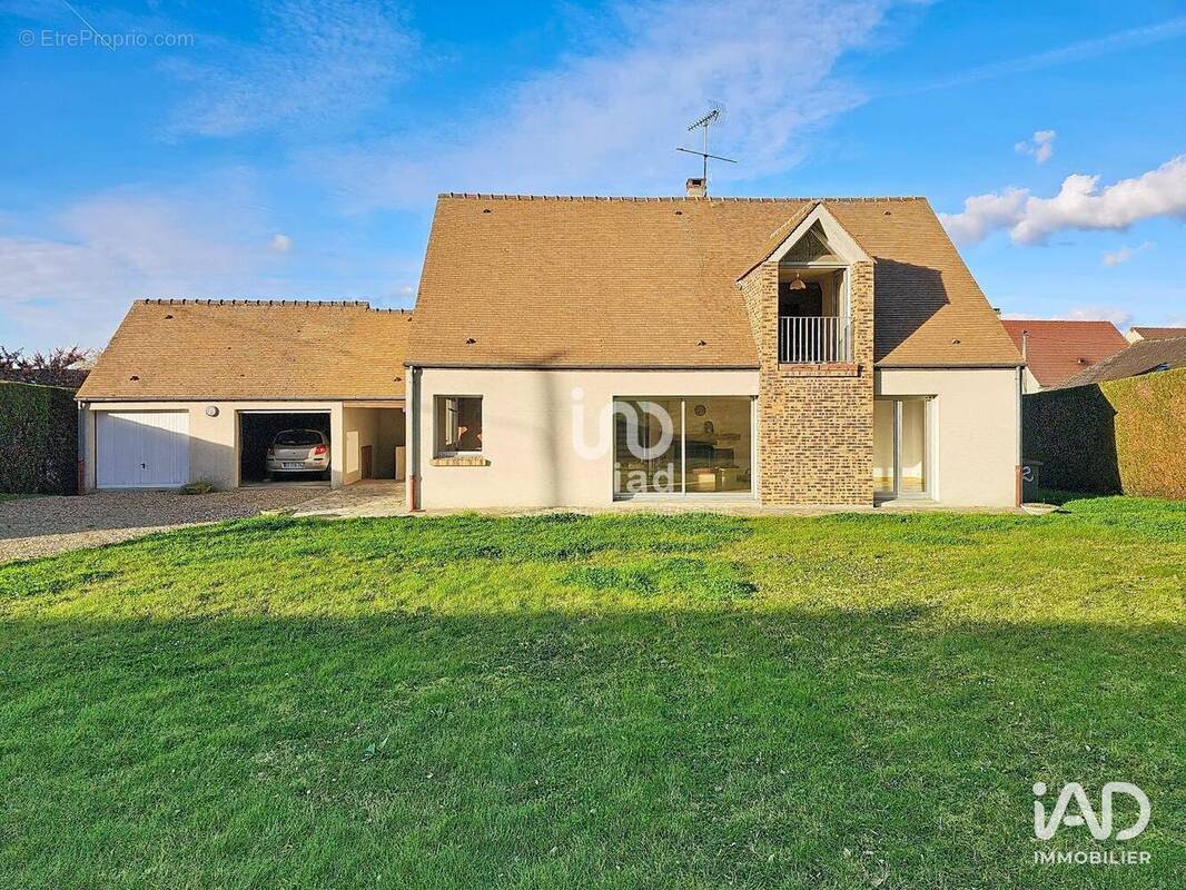 Photo 1 - Maison à MEZIERES-SUR-SEINE