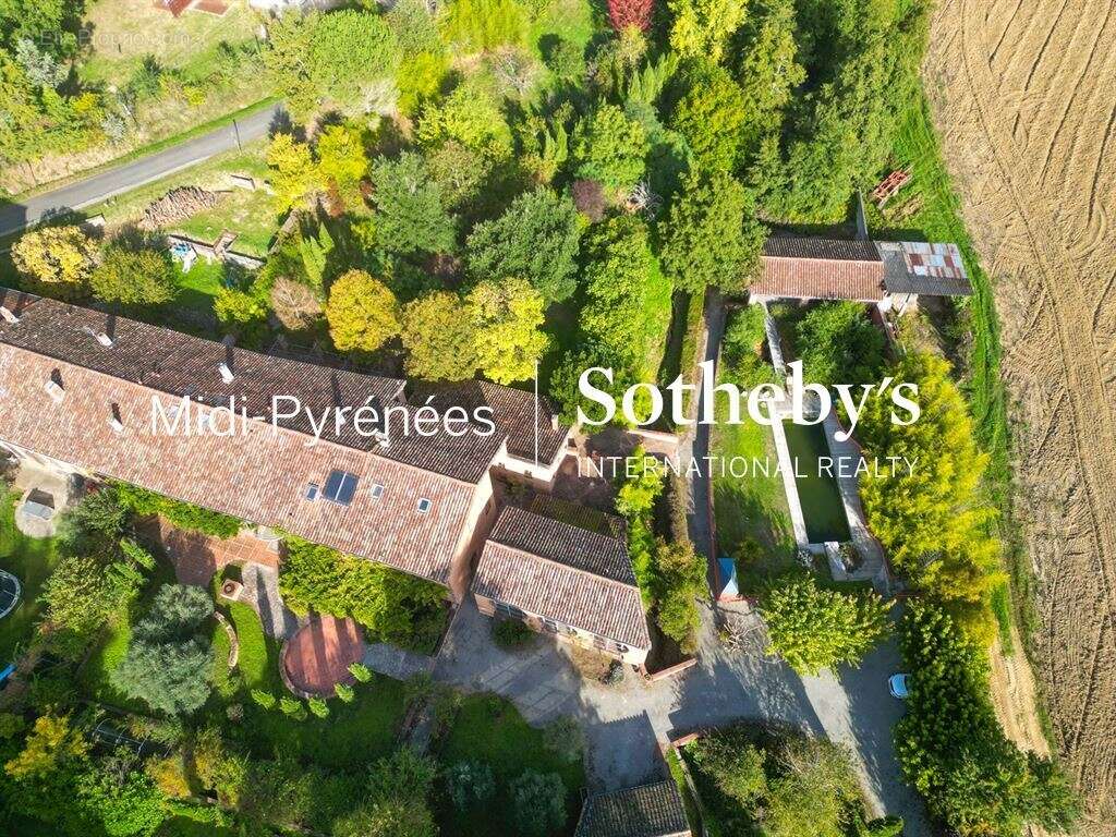 Maison à LAYRAC-SUR-TARN