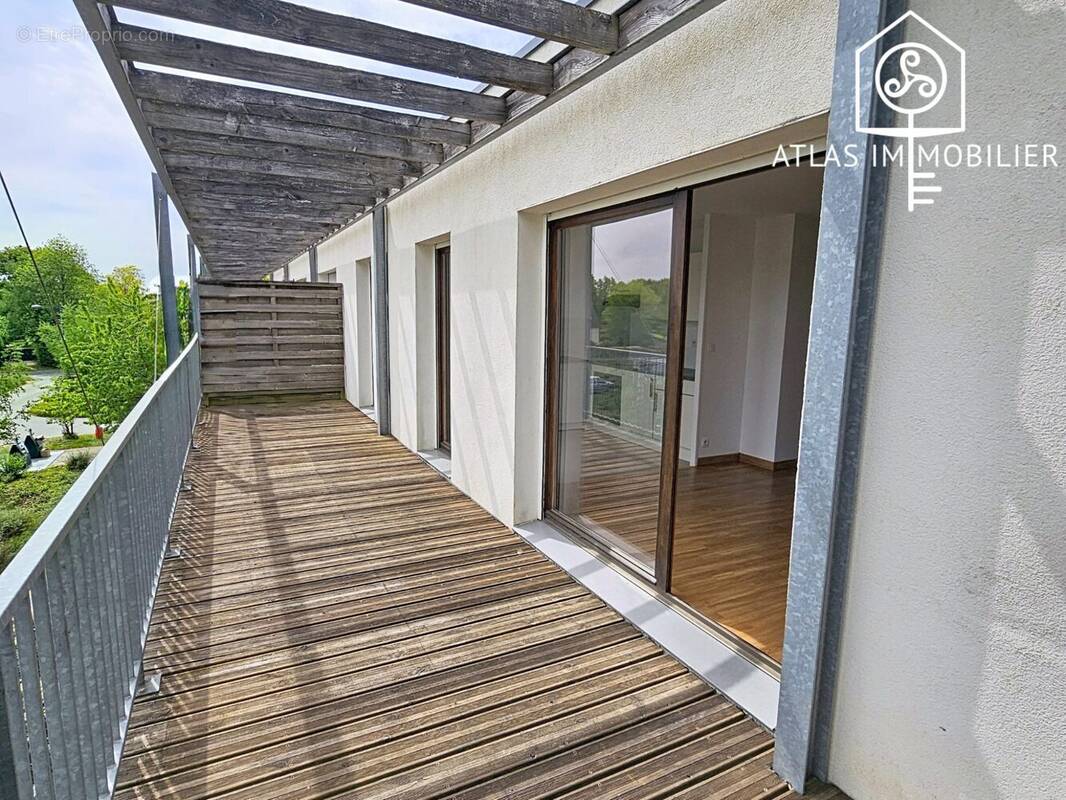 Appartement à VEZIN-LE-COQUET