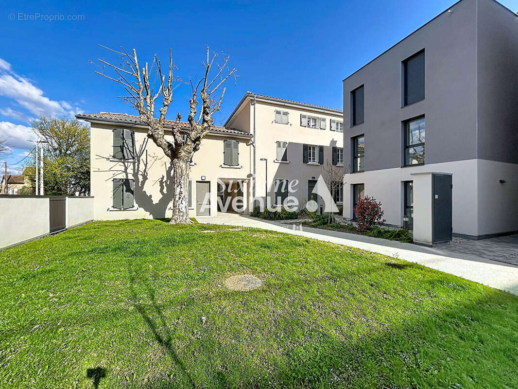 Appartement à JONAGE