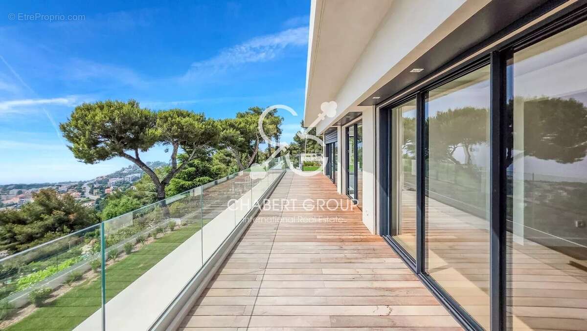 Maison à ROQUEBRUNE-CAP-MARTIN