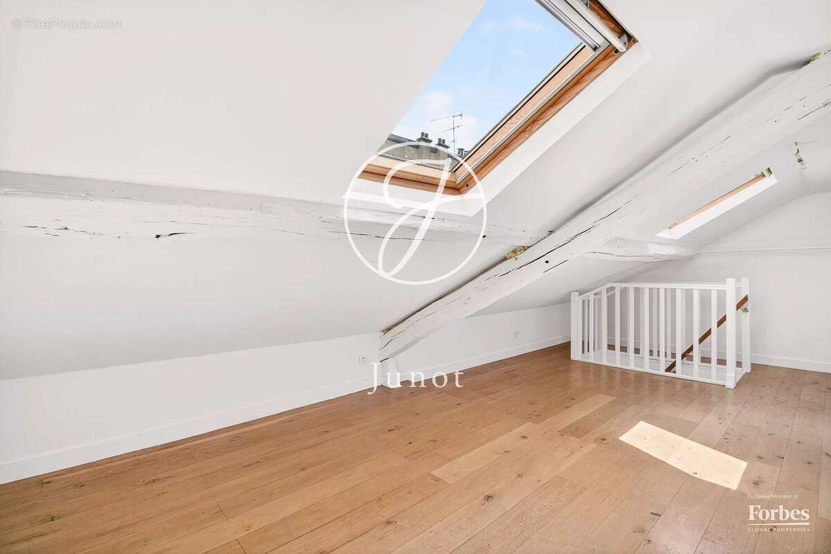 Appartement à VERSAILLES