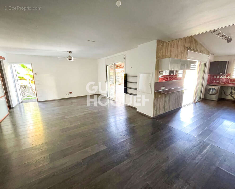 Maison Sainte Marie - BEAUSEJOUR 5 pièce(s) 132 m2 + 48 m² de varangue - photo 2
