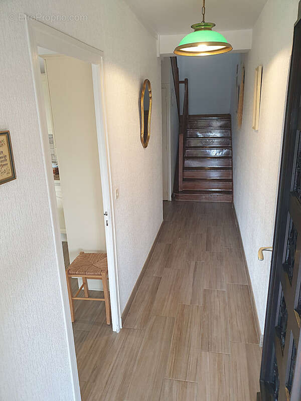 Maison 146 m² à vendre 6 pièces CHALAIS (16) 4/5 chambres, 2 garages 3 560 m² de terrain !!! - photo 16