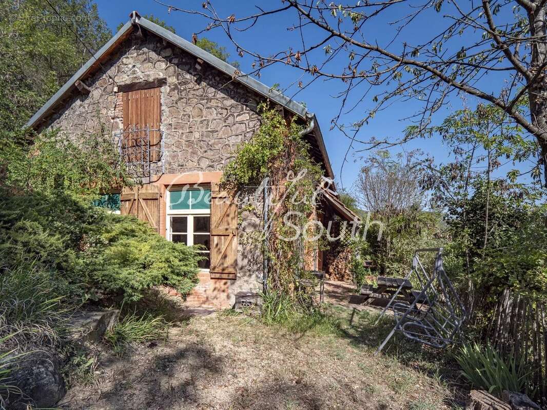 Ensemble immobilier atypique, secteur prades - photo 8