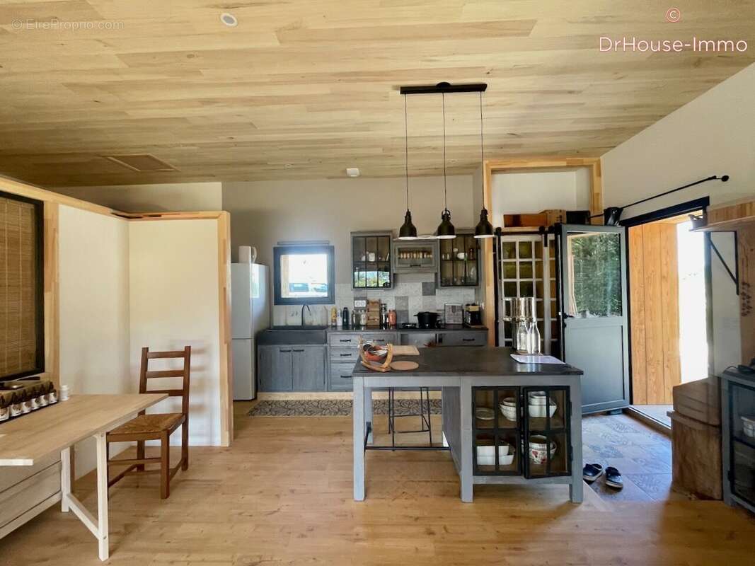 Maison 55 m² à Rouffignac-Saint-Cernin-De-Reilhac  - photo 6