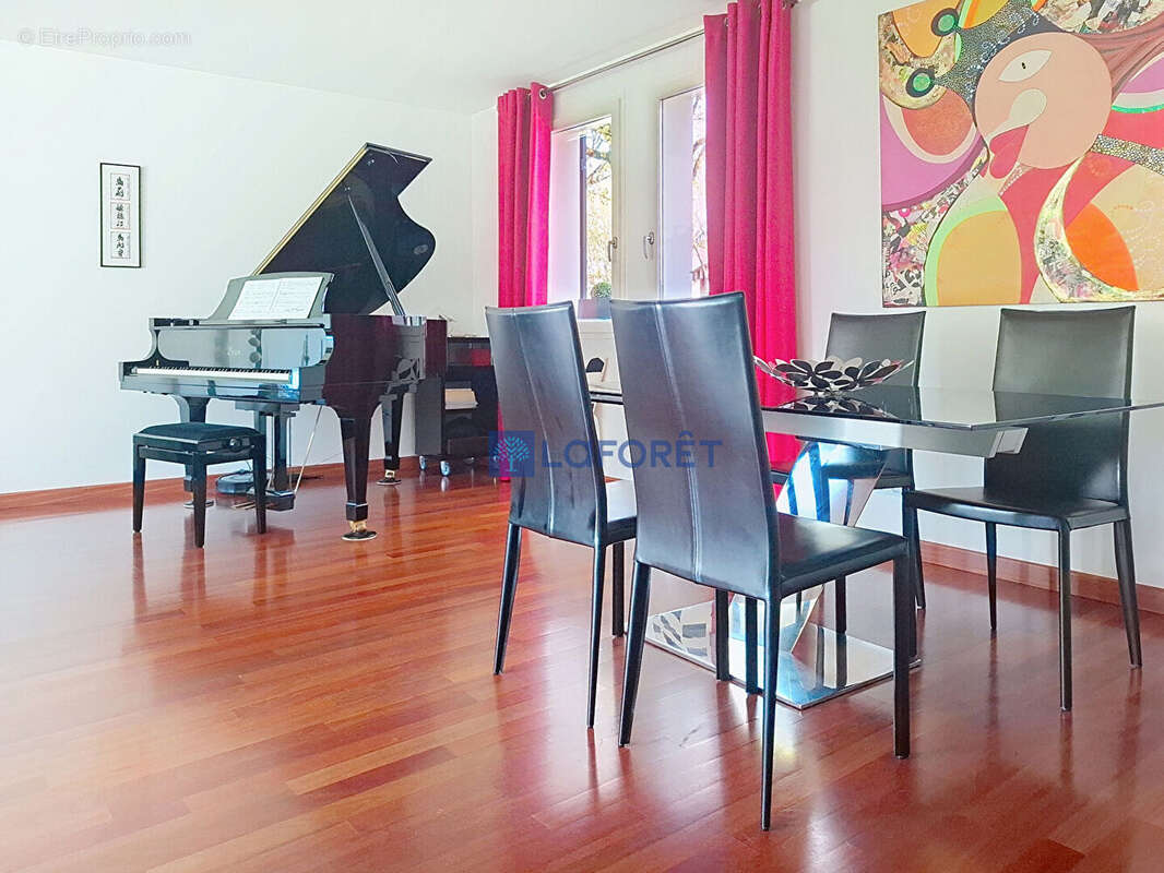 Maison à BAILLY-ROMAINVILLIERS