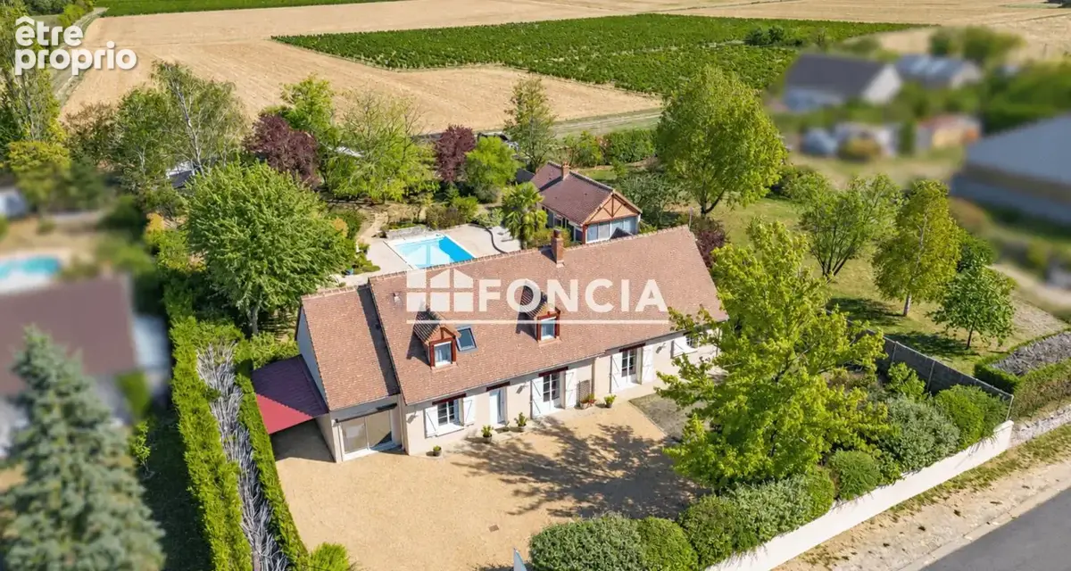 Maison familiale avec piscine et parc paysager – Mosnes - photo 17