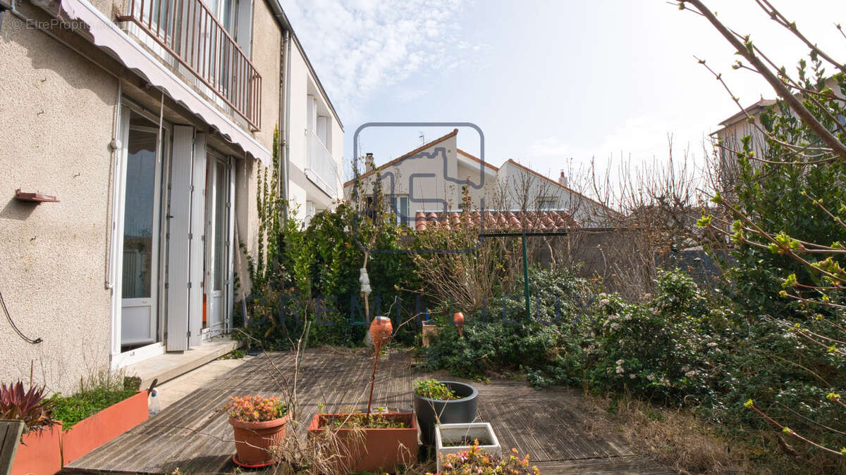 Maison à SAINT-PERAY